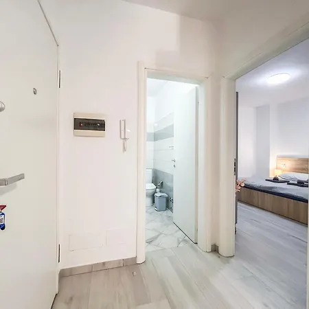 Inn Euphoria 877